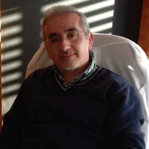 Foto de Dr. Mauricio Valenzuela